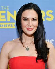 Laura Mennell